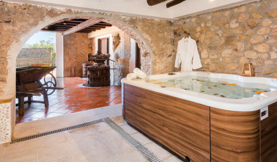 HOTEL MASIA CAN CANYAS & SPA Sant Llorenç d’Hortons